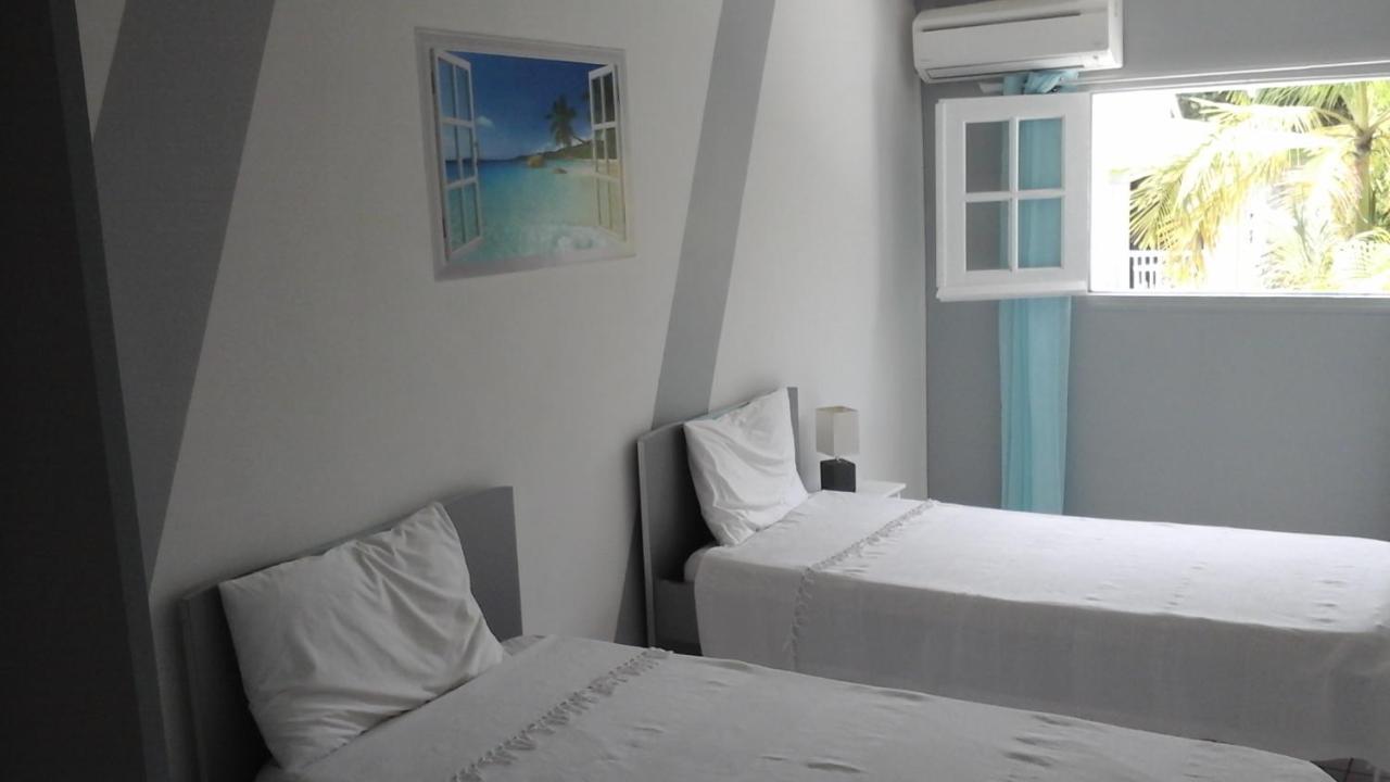 Appartement Les Pieds Dans L'Eau Le Gosier  Exterior foto